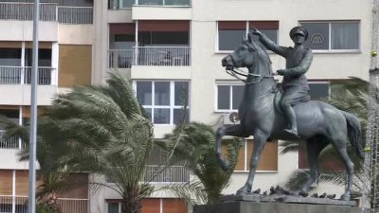 Ege'de Fırtına