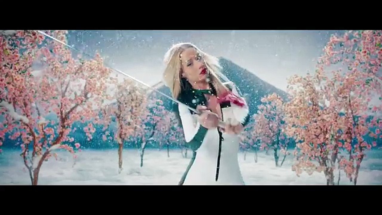 Iggy Azalea - Black Widow ft. Rita Ora