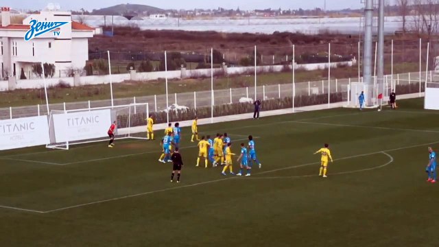 Hulk faz gol olímpico em amistoso do Zenit! Tudo bem que contou com a ajuda do goleiro, mas...