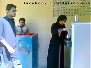 Kitna Thanda Pani Hai. . .. .