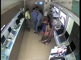Lady Thief Stealing Laptop Caught In CCTV Footage - Must Watch By News Cornor