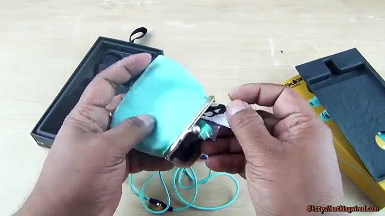 Skullcandy Bombshell Earphones Unboxing & Full Review