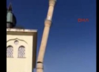 40 metrelik minarenin yıkılış anı