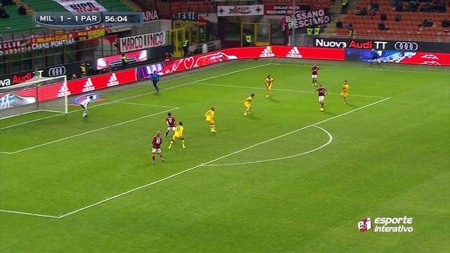 Ele de novo! Ménez recebe de Cerci e recoloca Milan na frente!