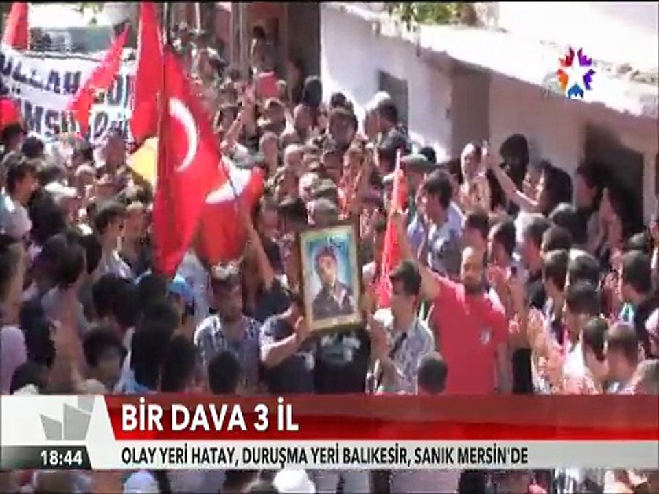 Abdullah Cömert davasında Cömert ailesinin Adliye önünde önlem alan polise tepkisi