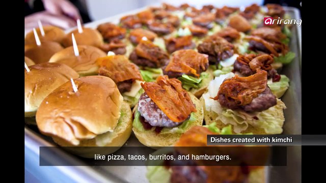 Did you make different kinds of kimchi depending on the country 각 나라를 방문하면서 퓨전김치요리를 선보였는지