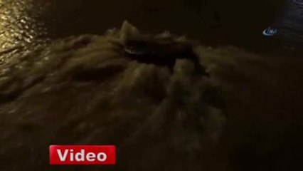 Sağanak Yağış Hayatı Felç Etti!