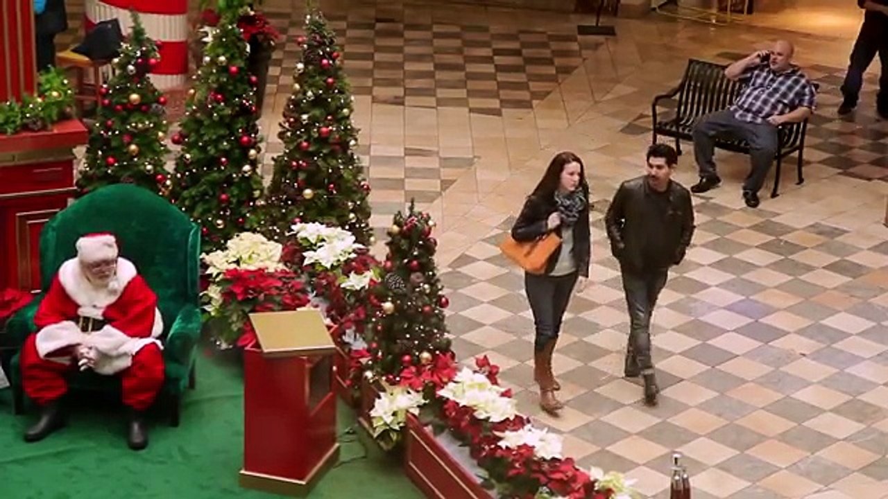 Weird Things Couples Do At Christmas