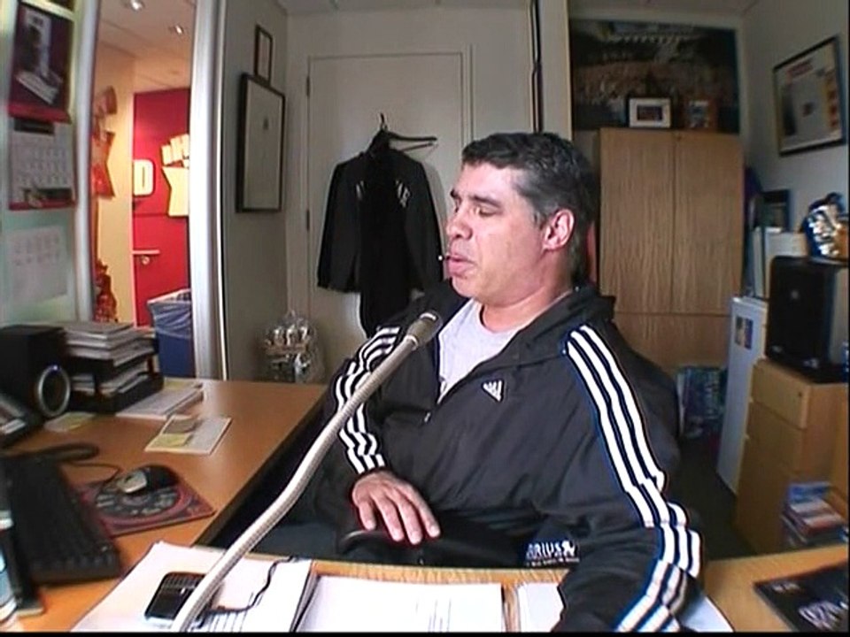 HTVOD - Artie Goofs on Garys Pitch - 05-11-09 [WDM]-2