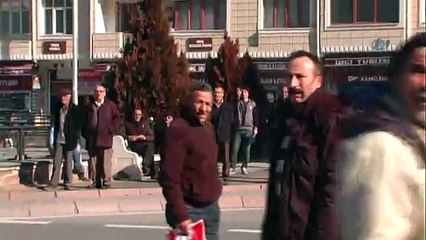 Karısına kızdı, kalenin tepesine çıktı