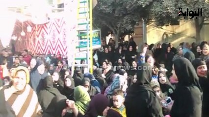 أهالي بلقاس ينتظرون جثامين شهداء الواجب بهتاف "الشعب يريد إعدام الإخوان"