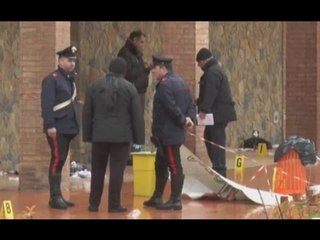 Descargar video: Giffoni (SA) - Uccide la moglie e poi si suicida. Coppia originaria del Casertano -live- (01.02.15)