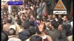 Dunya News - Faisalabad: Public tortures, kills three dacoits