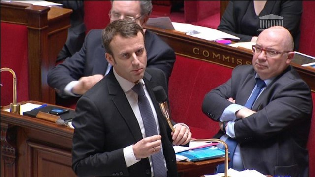Macron a reçu des menaces de mort de certains officiers publics ministériels