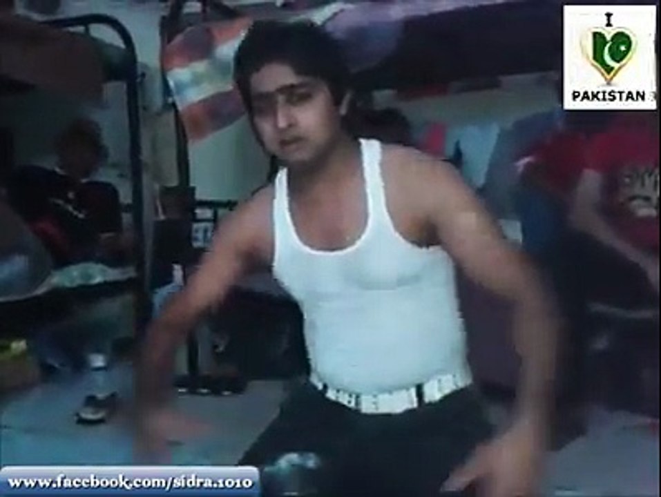 ناکام عاشق محبوبہ کی منگنی کے بعد