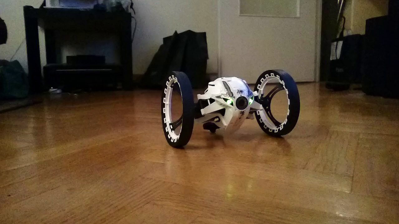 Animation Slowmotion jumping sumo de Parrot
