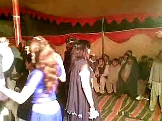 Desi Girls Shadi Mujra Dance