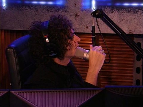 HTVOD - George Takei Bed Bug Problem - 12-06-10 [WDM]