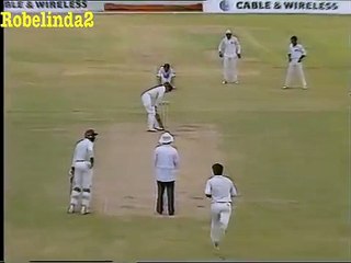 WASIM AKRAM - HIS GREATEST BALL EVER...INCREDIBLE YORKER, KILLS THE STUMPS (Low)