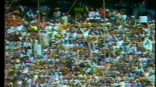 3 crazy Imran Khan deliveries, floors Aussies 1987 World Cup (Low)