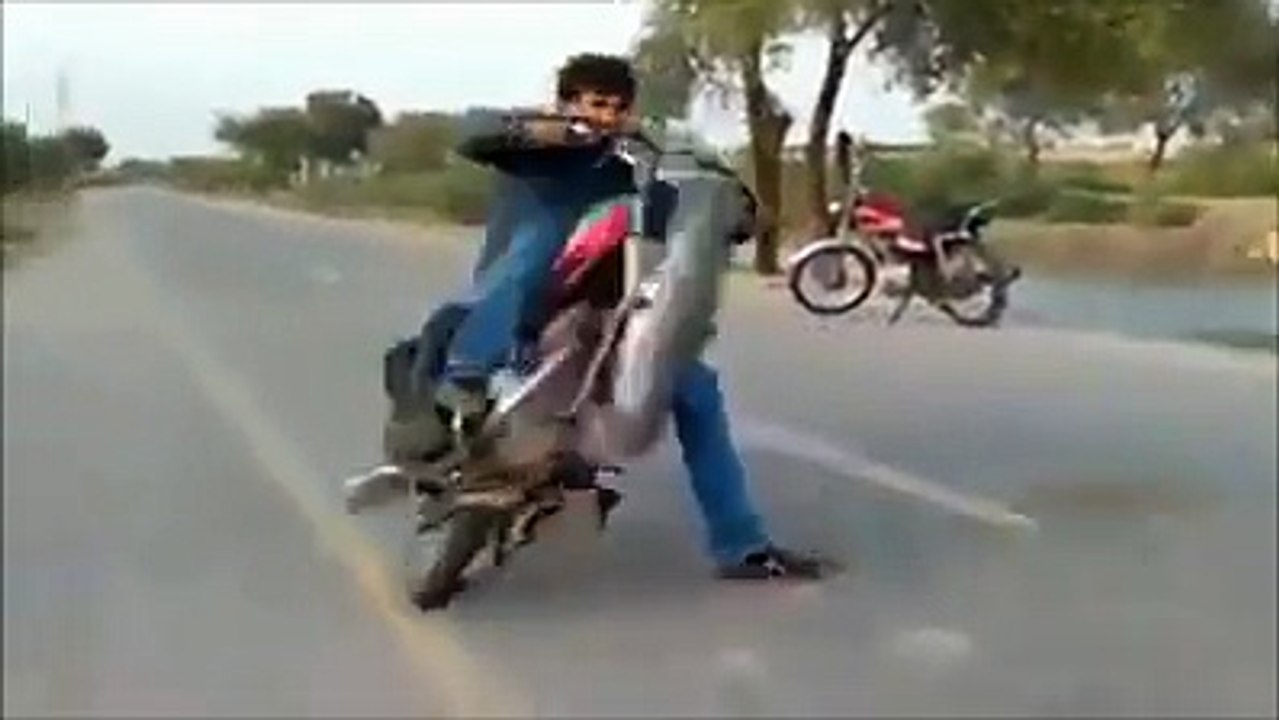 one whelling in pakistan