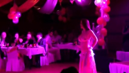 Tara belly dancer in Muscat, Oman