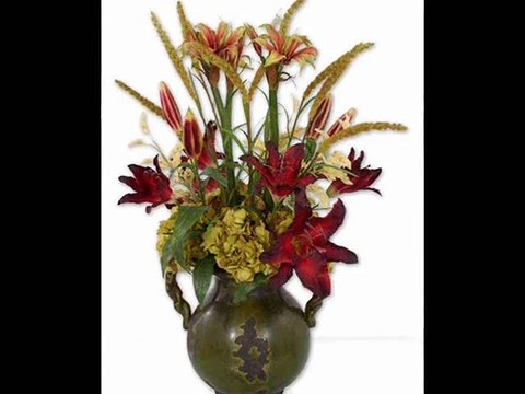 Dry Floral and Foliage Décor Bunches and Natural Vases