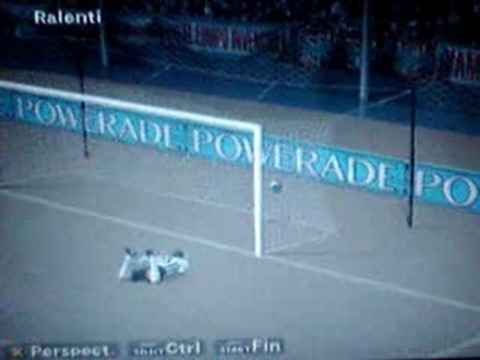 Un de mes But PES 6 Frappe de Zizou!!!!!