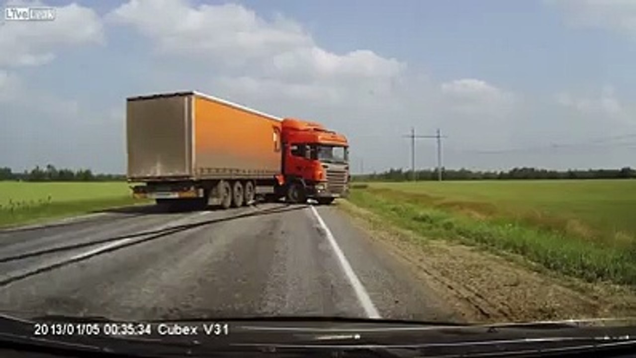 Thounder truck awesome driving
