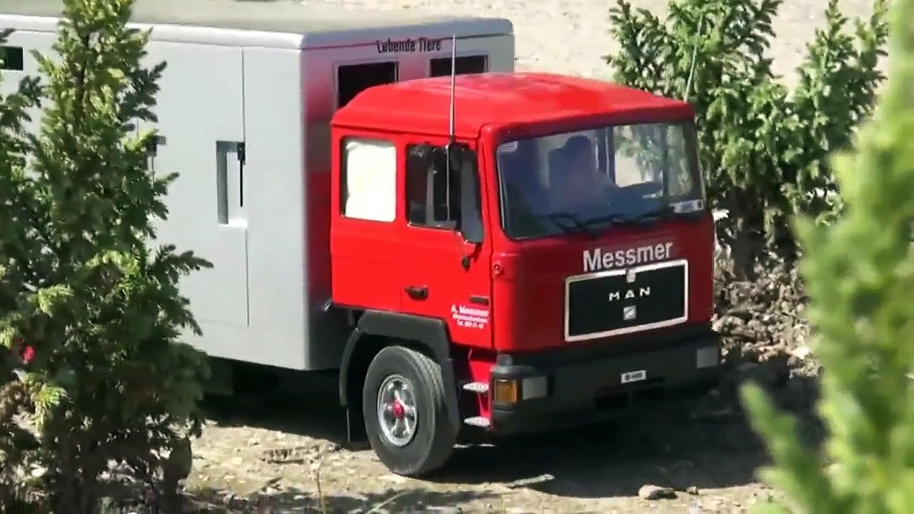 TIERTRANSPORTER endstation schlachthof transporter des animaux транспортер животных