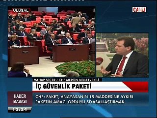 下载视频: CHP'li Vahap Seçer, iç güvenlik yasa tasarısını yorumluyor.