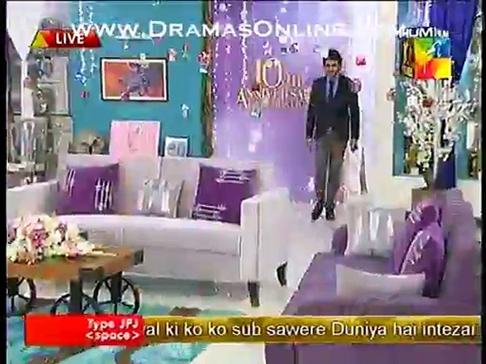 Imran Abbas Blowing A Flying Kiss Towards A Girl In Audience In Sanam's Live Show
