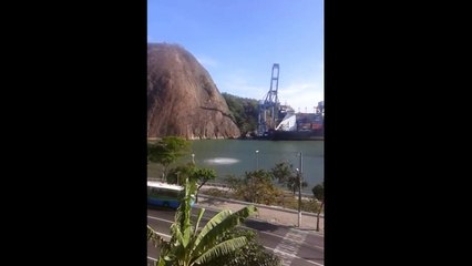 Vídeo mostra explosões no Porto de Vitória