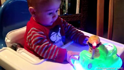 Filmano il figlio 1 secondo ogni giorno per 12 mesi