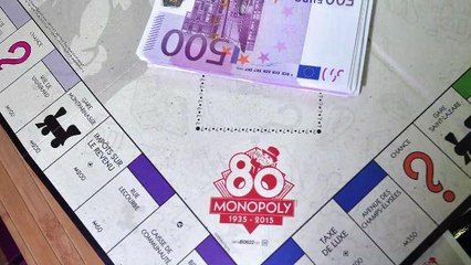 Limited Edition Monopoly Sets to Replace Game Notes with Real Cash