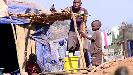 Displaced Zimbabwe villagers lack access to "adequate food"