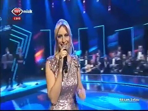 Melda Kuyucu - Biraz Kül Biraz Duman