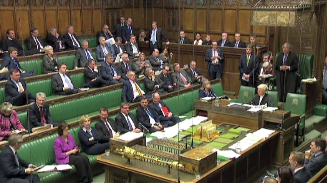 Reino Unido autoriza concepção de bebês com 3 progenitores