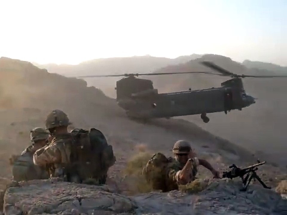Chinhook Troop Landing