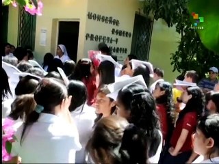 From the South - Salvadorans celebrate Pope proclamation on Romero