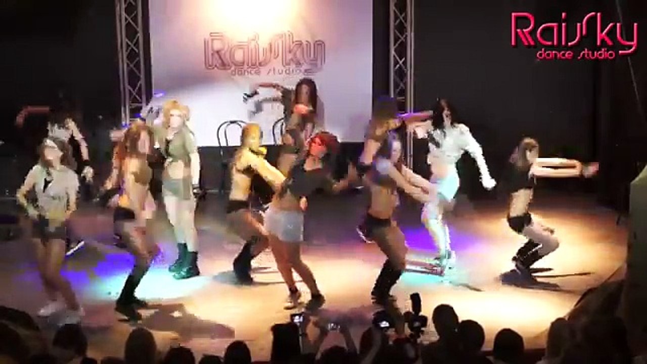 REGGAETTON - Евгения Корниенко - школа танцев RaiSky