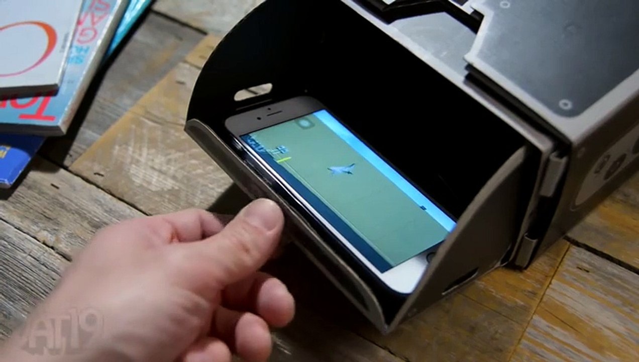 DIY Smartphone Projector