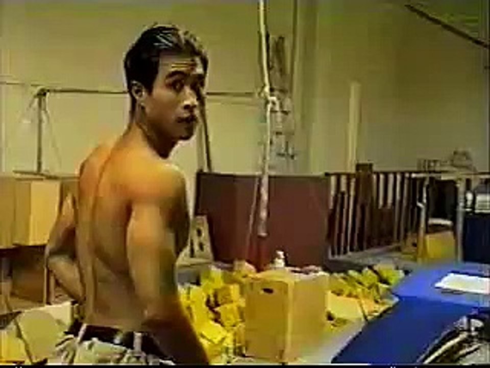 Crazy_matrix_moves_guy