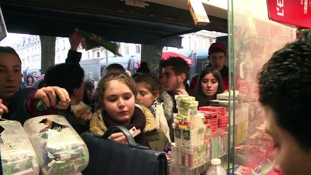 عدد مشتركي شارلي ايبدو تجاوز 200 الف مقابل 10 الاف قبل الاعتداء