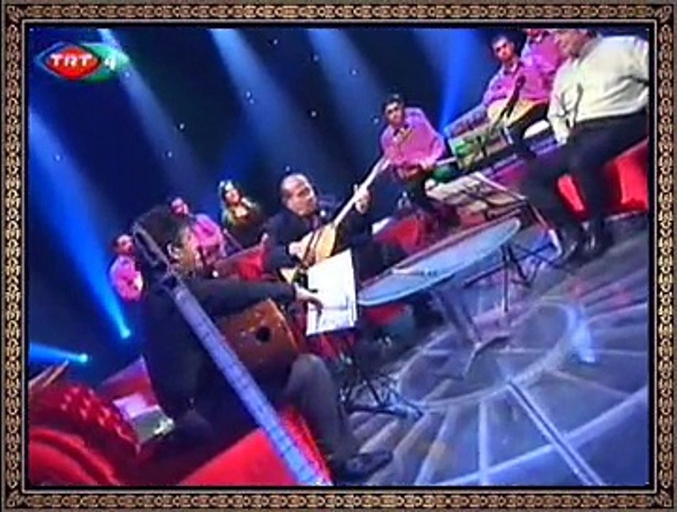 Rıza KONYALI *Kahvenin Önünden Gelir Geçersin* (Memedim)