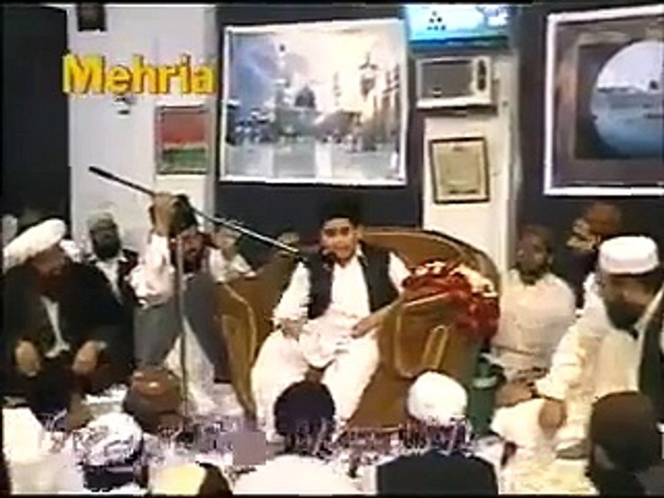 نعلینِ پاک کی عظمت بہت ہی خوبصورت بیان ضرور سنیں      Nalaine Paak Ki Azmat Bhot Khubsoorat Bayan Jaroor Sune