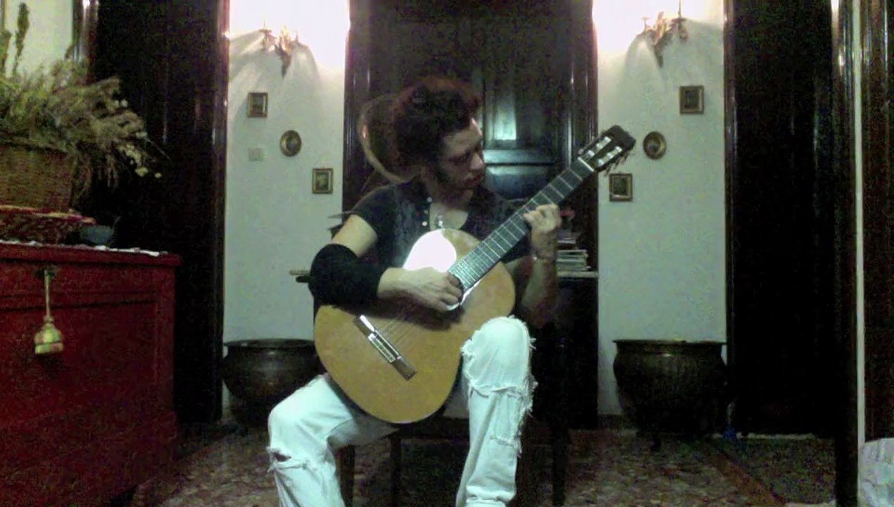 Francesco Zanella Plays Johann Sebastian Bach: BVW 999 Prelude in D Minor.mov