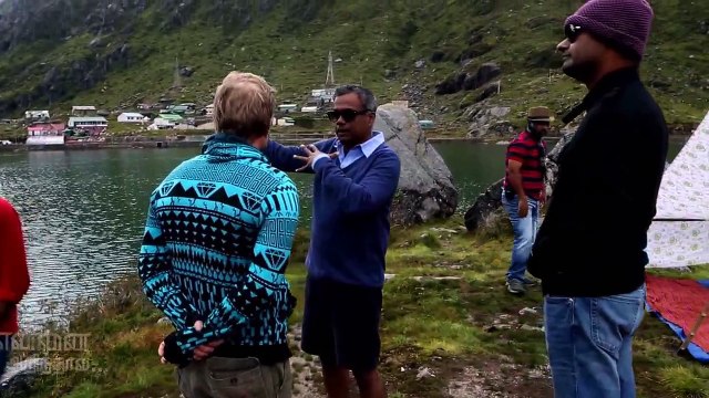 Yennai Arindhaal Making Of Unakenna Venum Sollu Video Song, Yennai Arindhaal, Ajith Kumar, Arun Vijay, Anushka Shetty, Trisha Krishnan, Parvathy Nair, Vivek, Thalaivasal Vijay, Amit Bhargav, Rajasimman, Devi Ajith, Baby Ankitha, Director Gautham Meno