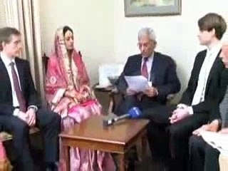 Aitzaz Ahsan PPP Leader -@#- Daughter Got Lovr Marriage to a Norwegian Smart Boy -#@-Must Watch