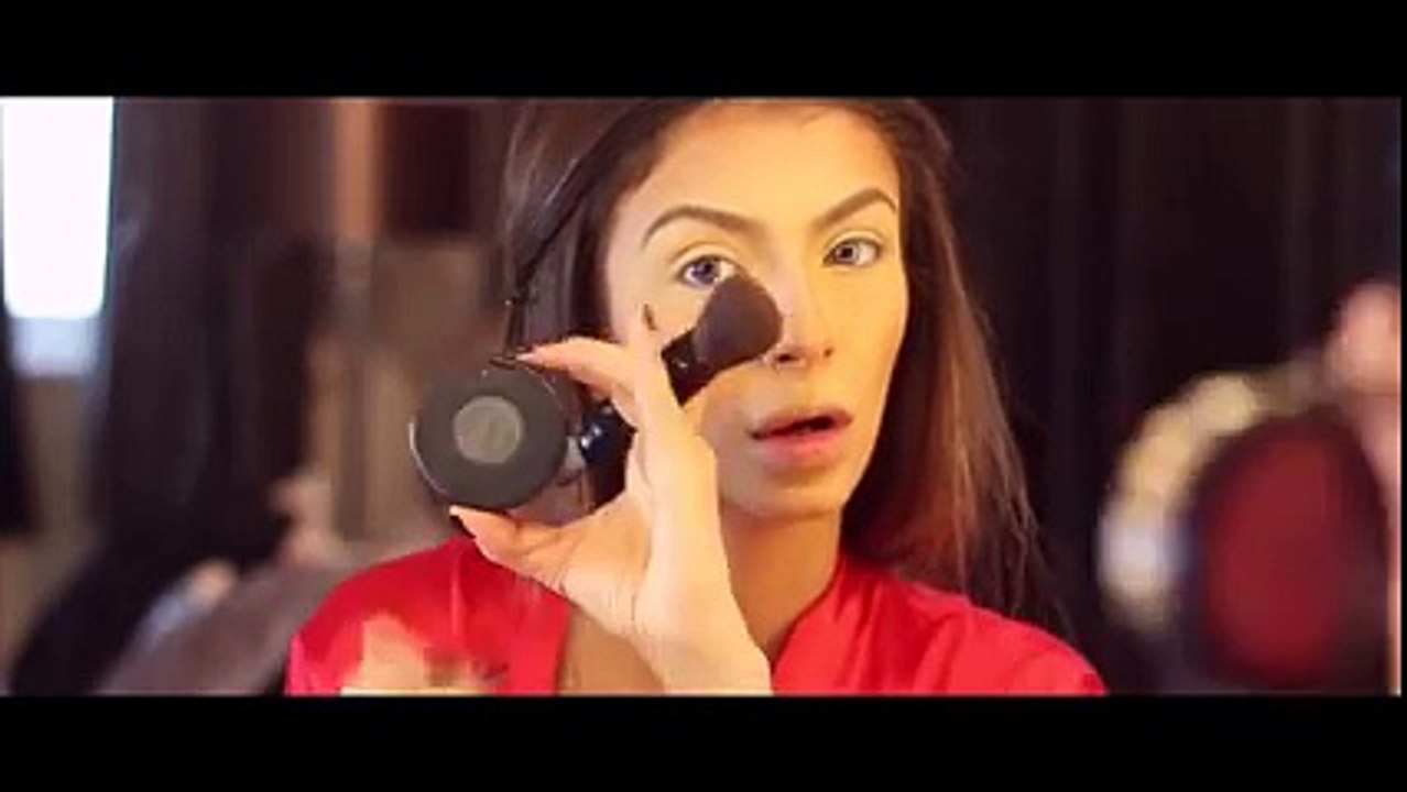 Faryal Makhdoom's First Make-up Video Tutorial